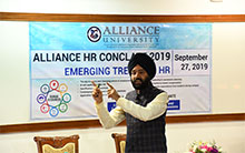 Mr. Harjeet Khanduja, Vice President-HR Reliance Jio at the Conclave 4