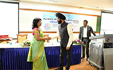 Mr. Harjeet Khanduja, Vice President-HR Reliance Jio being felicitated 2