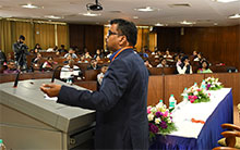 Mr. Rohit Mittal, Head - HR Xerox delivering his session 1
