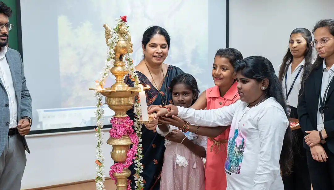 Mahila Savalikarana