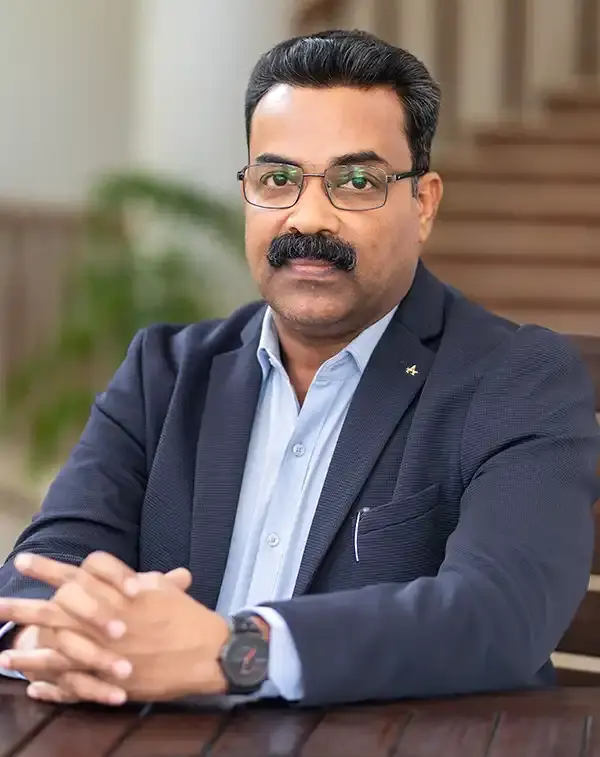 Dr Ravisankar A