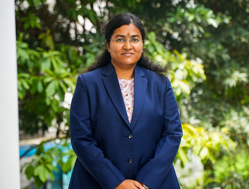 Dr. Rakshana M