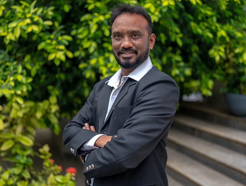 Dr. Yogesh Kumar K