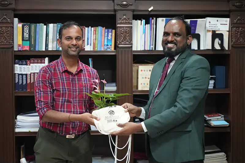 Strengthening Blended Learning: Coursera Leadership Team Visits Alliance University 4