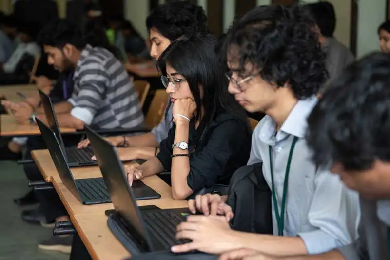 Dell Tech-Titan Challenge Encourages Real-Time Thinking and Collaboration - 10