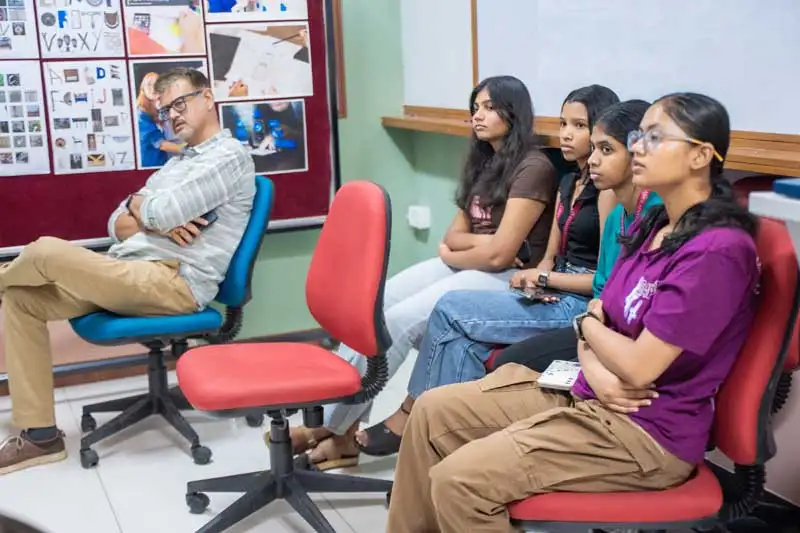 Designing Beyond the Screen A Masterclass on Relevance in the Age of AI - 6