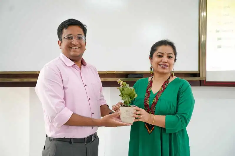 Good Practices for Publishing in Top Social Science Journals - 11