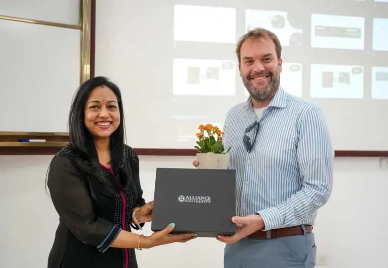 Good Practices for Publishing in Top Social Science Journals - 13