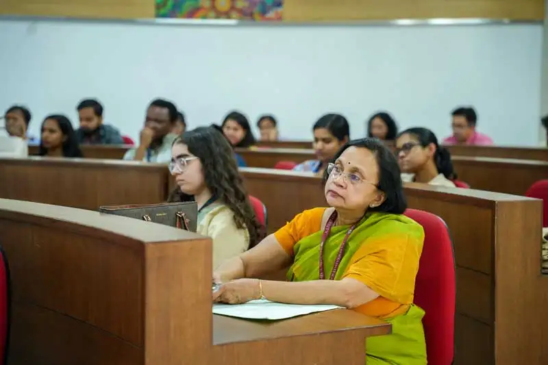 Good Practices for Publishing in Top Social Science Journals - 6