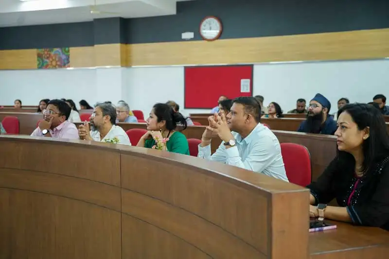 Good Practices for Publishing in Top Social Science Journals - 7