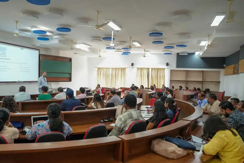 Good Practices for Publishing in Top Social Science Journals - 9