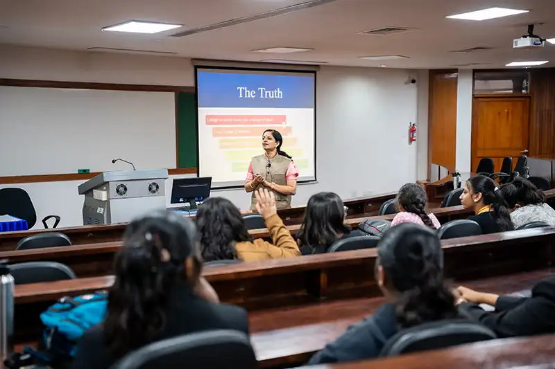 Happiness Club Conducts Session on Managing Academic Load and Career Anxiety - 4