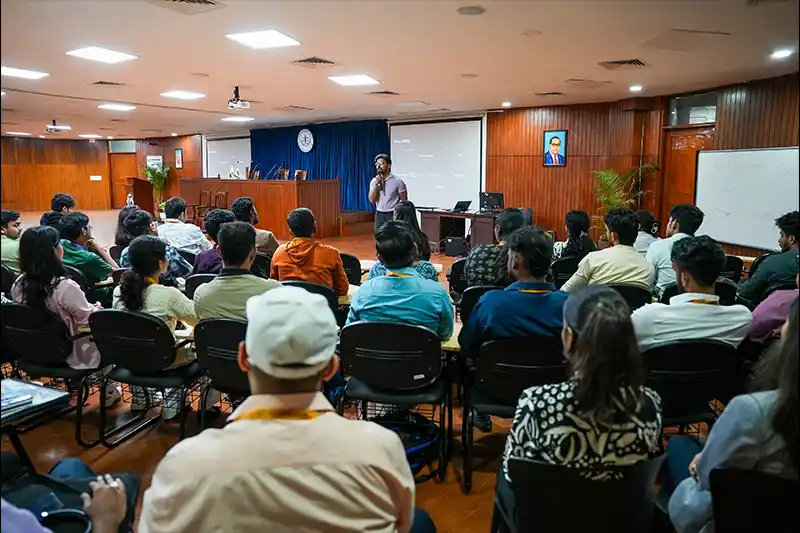 Mehfil-e-Corporate: Storytelling and Career Insights 5