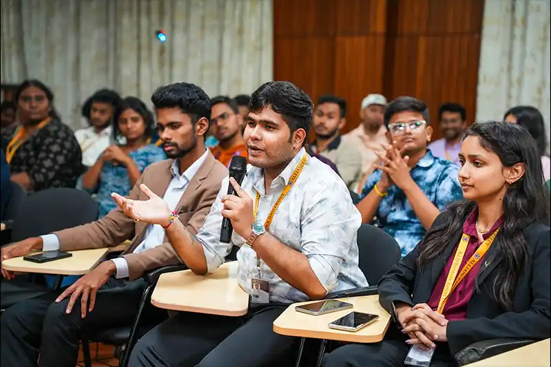 Mehfil-e-Corporate: Storytelling and Career Insights 7