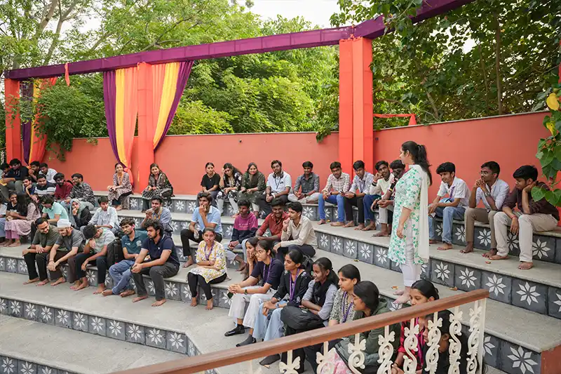 Threads of Us: Navigating Relationships, Friendships & Belonging    - 2