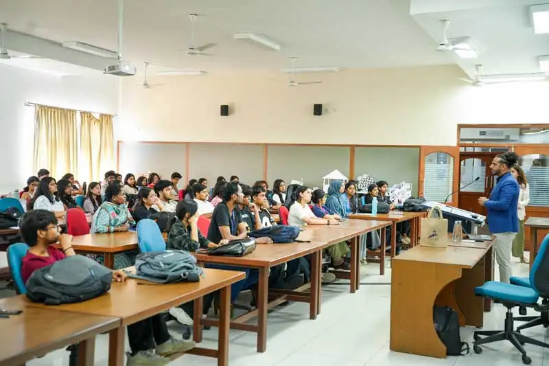 Workshop on LaTeX Beamer Highlights Clarity in Academic Communication - 4